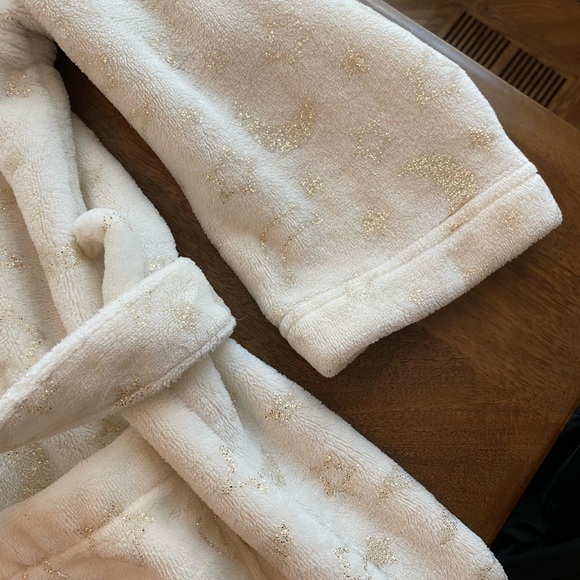 Tucker and Tate Robe - girls 7/8 - Picture 5 of 7